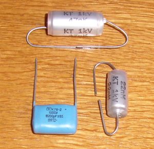 1000 V